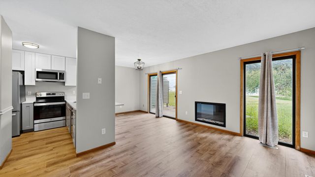 19 Elton Ridge Court NW, Rochester, MN 55901