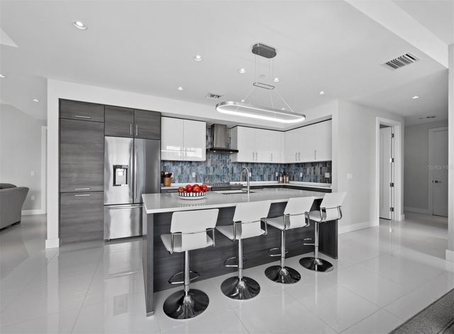 111 S PINEAPPLE AVENUE 1007, Sarasota, FL 34236