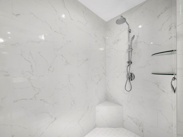 111 S PINEAPPLE AVENUE 1007, Sarasota, FL 34236