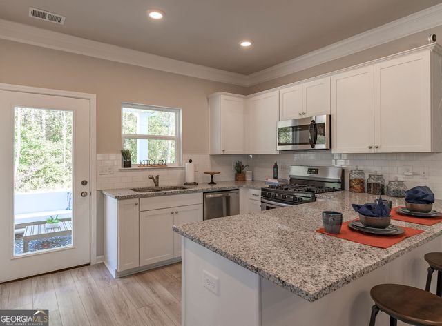 142 Fair Oak Lane, Calhoun, GA 30701