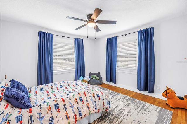 3935 BURLINGTON AVENUE N, St Petersburg, FL 33713