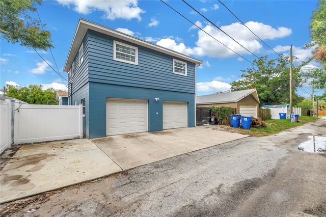 3935 BURLINGTON AVENUE N, St Petersburg, FL 33713