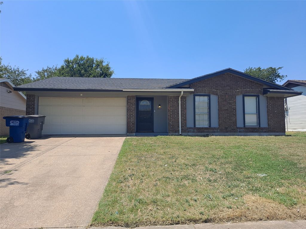 2617 Princeton Drive, Lancaster, TX 75134