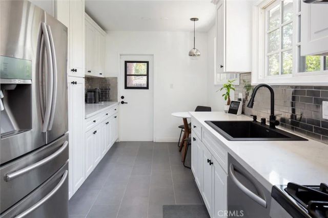 1900 Sycamore Drive, San Marino, CA 91108