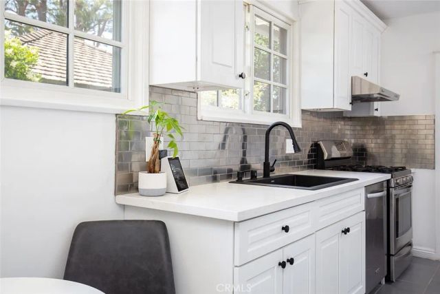 1900 Sycamore Drive, San Marino, CA 91108