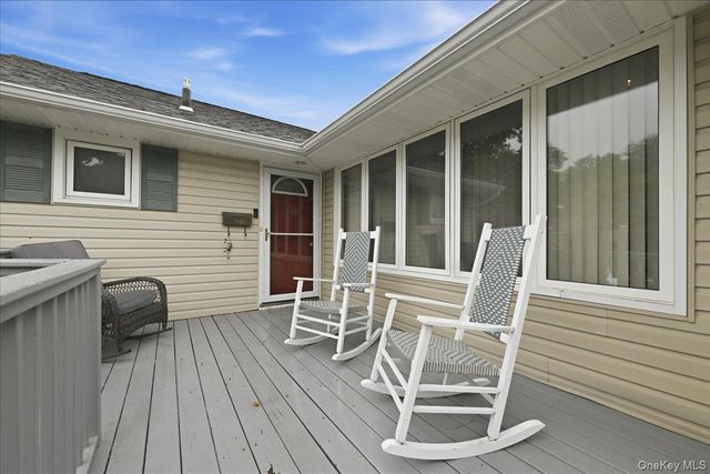 1270 Dahlia Lane, Wantagh, NY 11793
