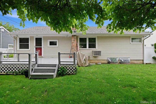 1270 Dahlia Lane, Wantagh, NY 11793
