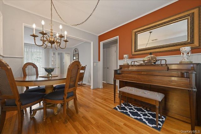 1270 Dahlia Lane, Wantagh, NY 11793
