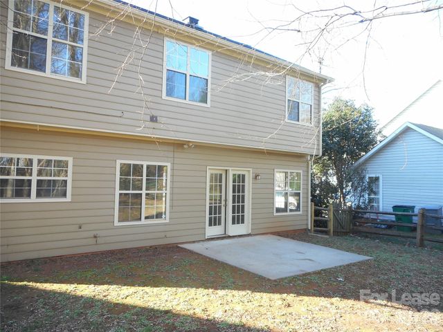 6611 Flat Creek Drive, Charlotte, NC 28277