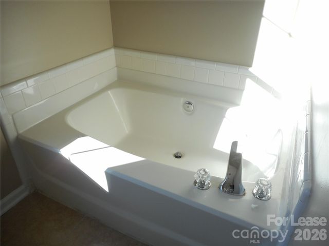 6611 Flat Creek Drive, Charlotte, NC 28277