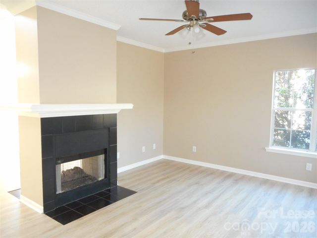 6611 Flat Creek Drive, Charlotte, NC 28277