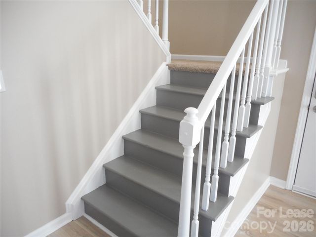6611 Flat Creek Drive, Charlotte, NC 28277