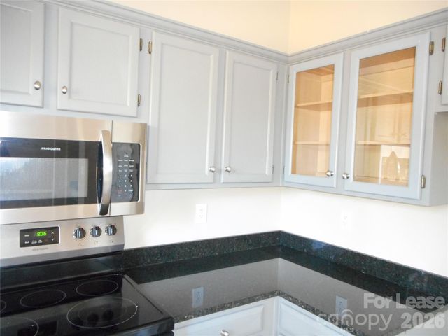 6611 Flat Creek Drive, Charlotte, NC 28277