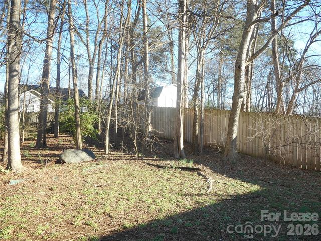 6611 Flat Creek Drive, Charlotte, NC 28277