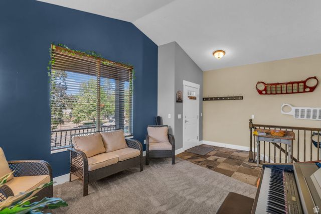 102 E MANILLA DR, Draper, UT 84020