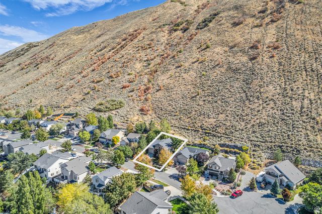 102 E MANILLA DR, Draper, UT 84020