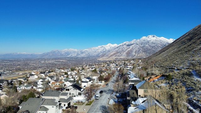 102 E MANILLA DR, Draper, UT 84020