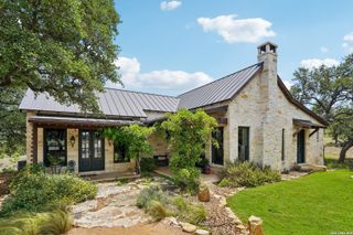 162 Flowering Sage Lane, Fredericksburg, TX 78624