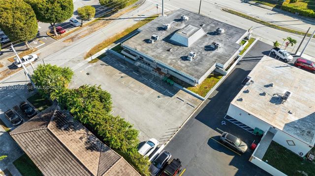 2710 SW 87th Ave, Miami, FL 33165