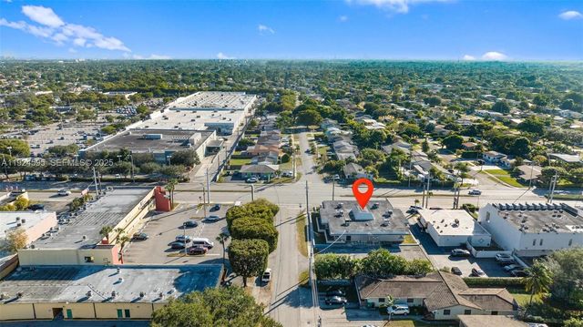 2710 SW 87th Ave, Miami, FL 33165