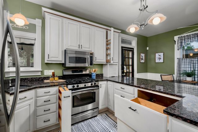 1042 Neil Avenue, Columbus, OH 43201