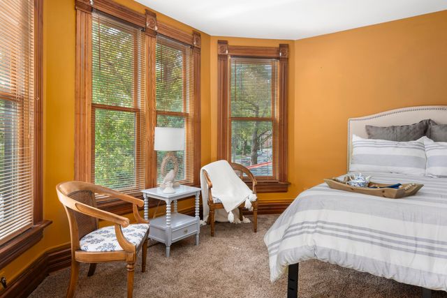 1042 Neil Avenue, Columbus, OH 43201