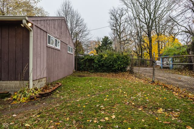 4452 Winthrop Avenue, Indianapolis, IN 46205