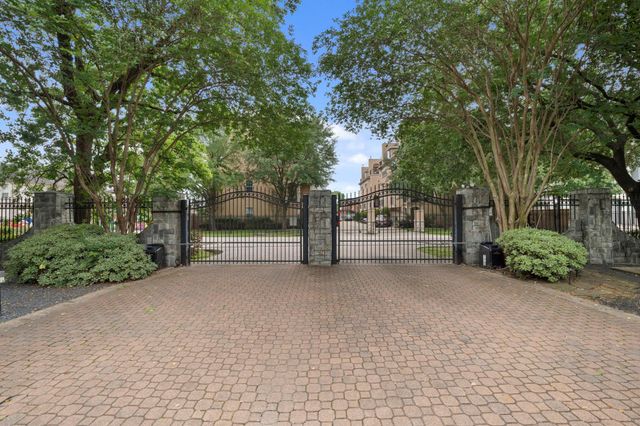 5616 Dolores Street, Houston, TX 77057