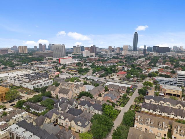 5616 Dolores Street, Houston, TX 77057