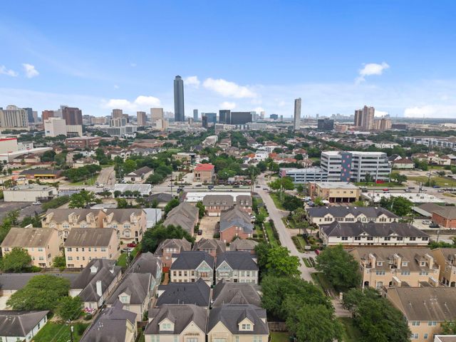 5616 Dolores Street, Houston, TX 77057
