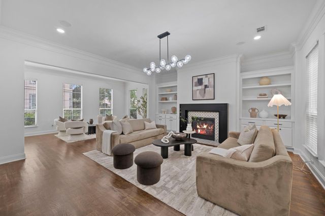 5616 Dolores Street, Houston, TX 77057