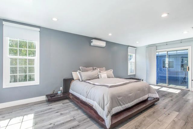 1207 Greenacre Avenue, West Hollywood, CA 90046