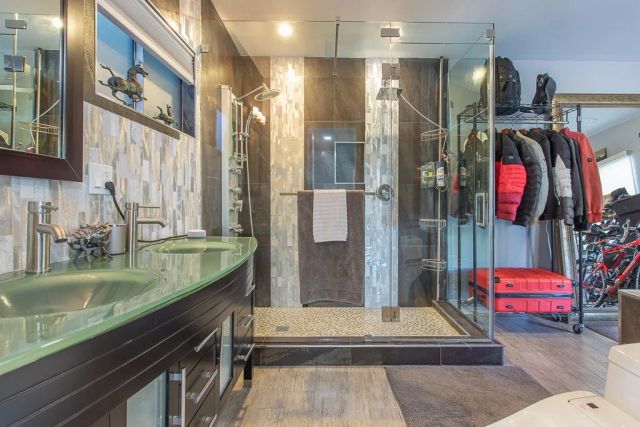 1207 Greenacre Avenue, West Hollywood, CA 90046