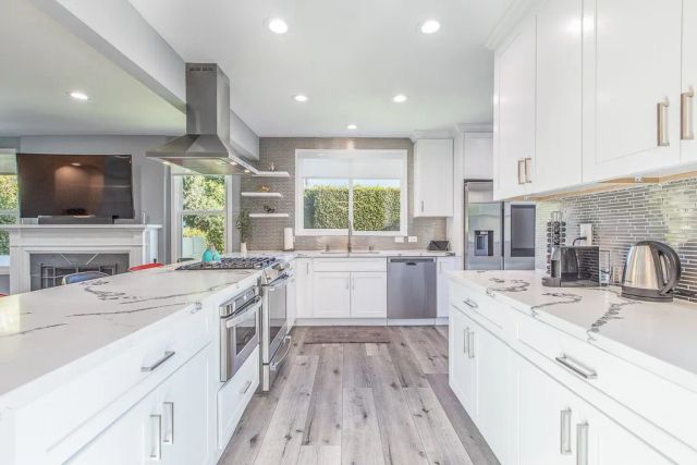 1207 Greenacre Avenue, West Hollywood, CA 90046