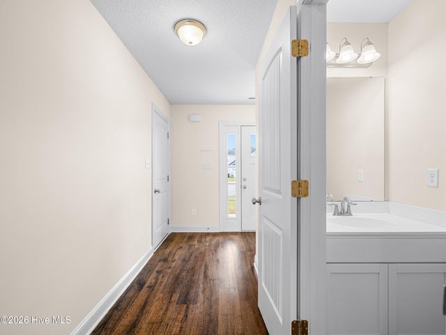 481 Worsley Way, Jacksonville, NC 28546