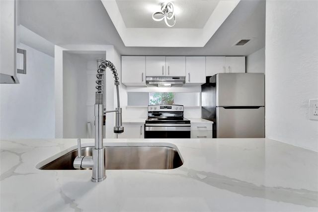 9940 7TH WAY N 101, St Petersburg, FL 33702