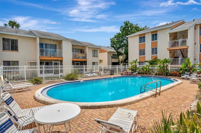 9940 7TH WAY N 101, St Petersburg, FL 33702