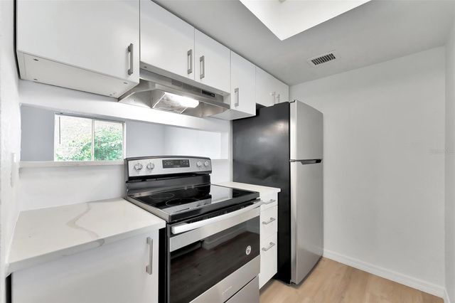 9940 7TH WAY N 101, St Petersburg, FL 33702
