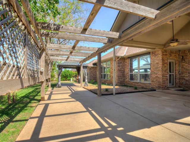 11621 Blue Sky Drive, Oklahoma City, OK 73162