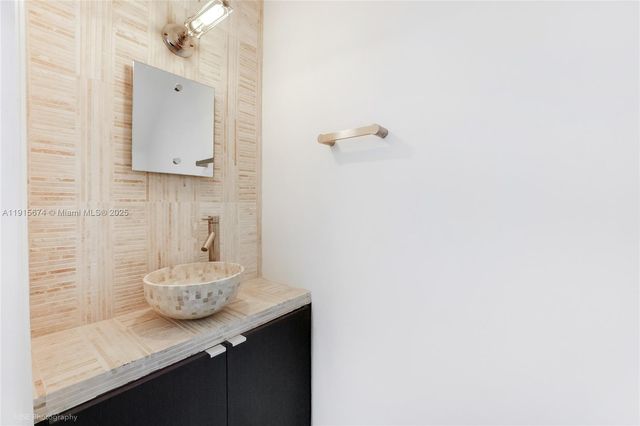 2970 Bird Ave 15, Miami, FL 33133