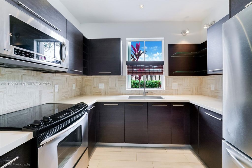 2970 Bird Ave 15, Miami, FL 33133