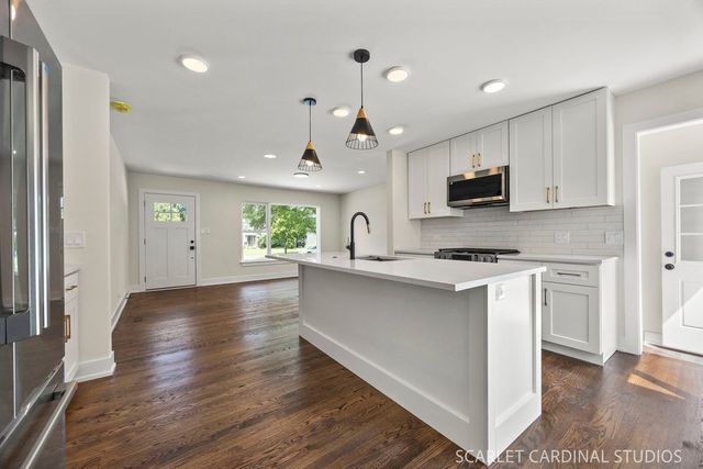 543 S Chase Avenue, Lombard, IL 60148