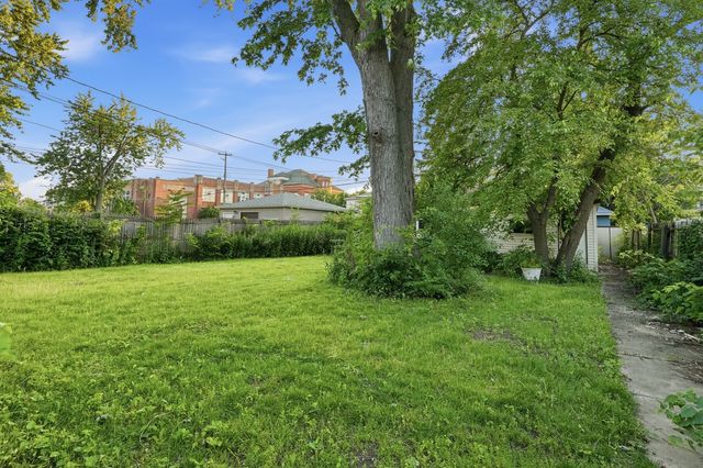 11218 S Hermosa Avenue, Chicago, IL 60643