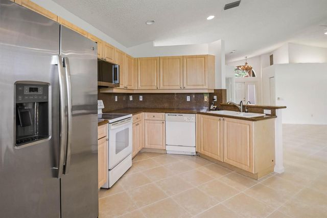 7387 Tonga Court, Boynton Beach, FL 33437