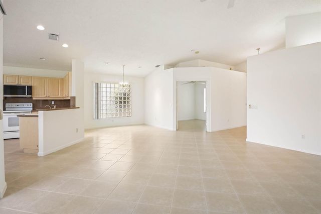 7387 Tonga Court, Boynton Beach, FL 33437