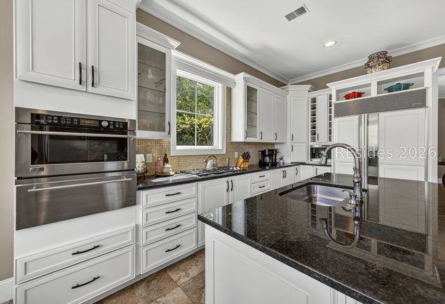 3 Chestnut Ln, Hilton Head Island, SC 29926