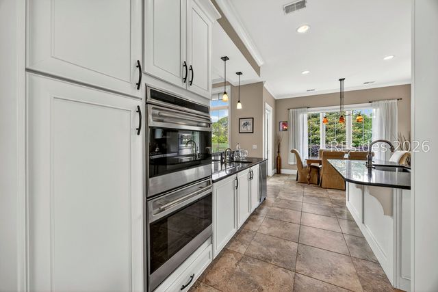 3 Chestnut Ln, Hilton Head Island, SC 29926