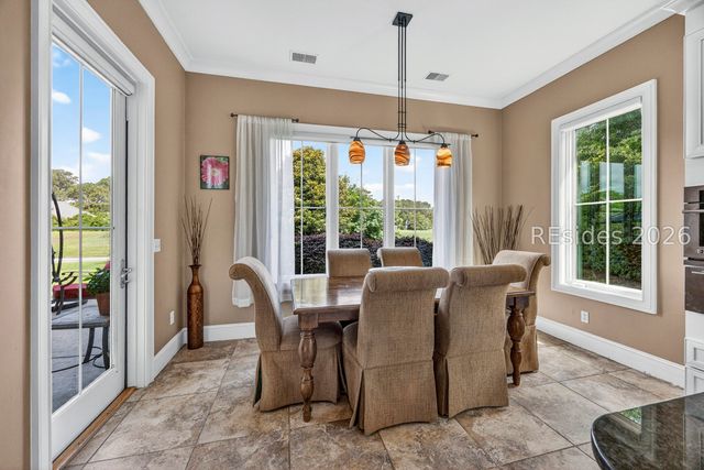 3 Chestnut Ln, Hilton Head Island, SC 29926