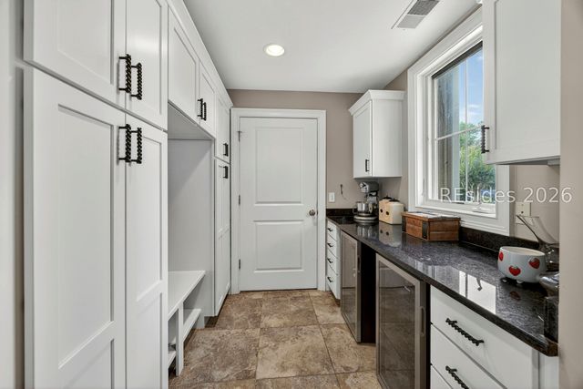 3 Chestnut Ln, Hilton Head Island, SC 29926