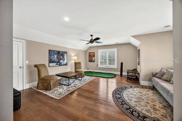 3 Chestnut Ln, Hilton Head Island, SC 29926